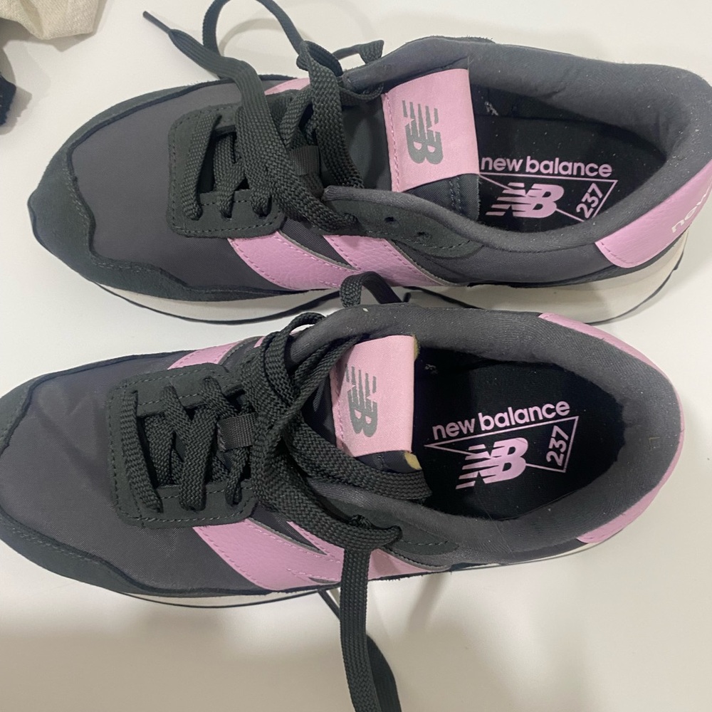 New Balance Sneakers